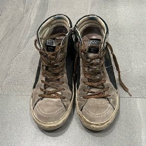 Golden Goose mid star taupe suede with black & metallic Cooper laces